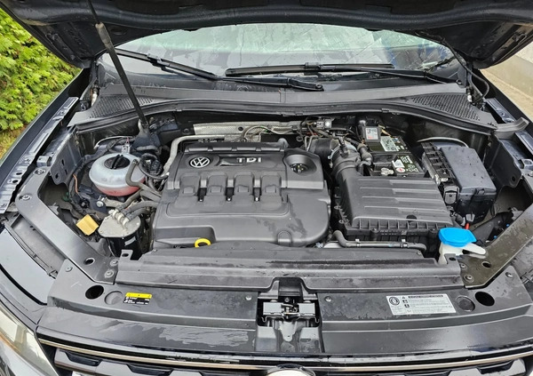 Volkswagen Tiguan cena 31900 przebieg: 138000, rok produkcji 2016 z Chodzież małe 596